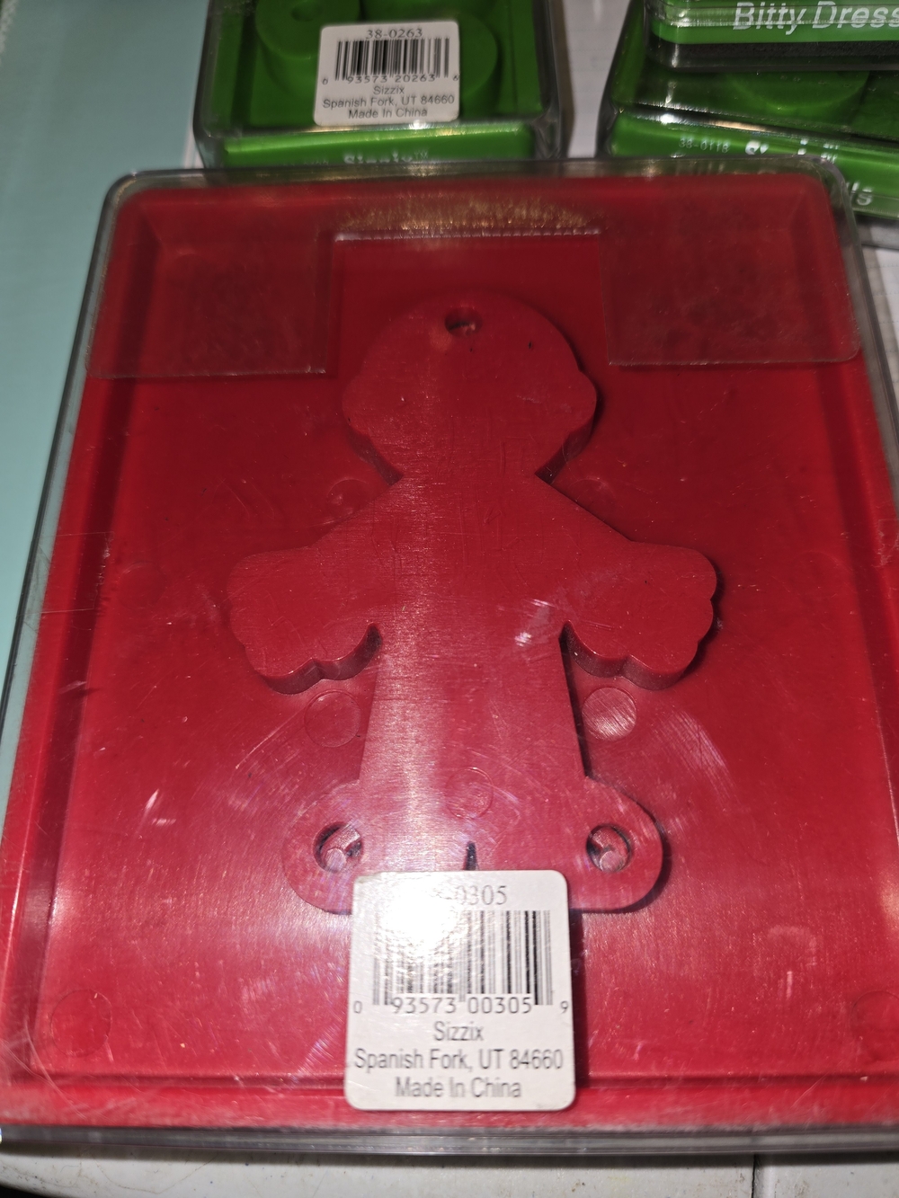 Sizzix Biggz Doll Body Die With Clothing And Acessories Dies